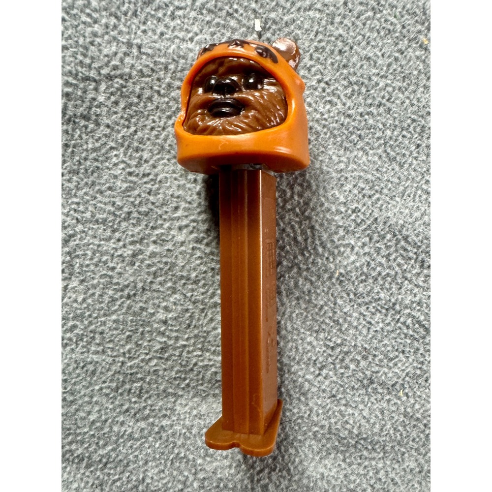 Star Wars Wicket Ewok PEZ Dispenser Vintage Brown Made Patent 4966305